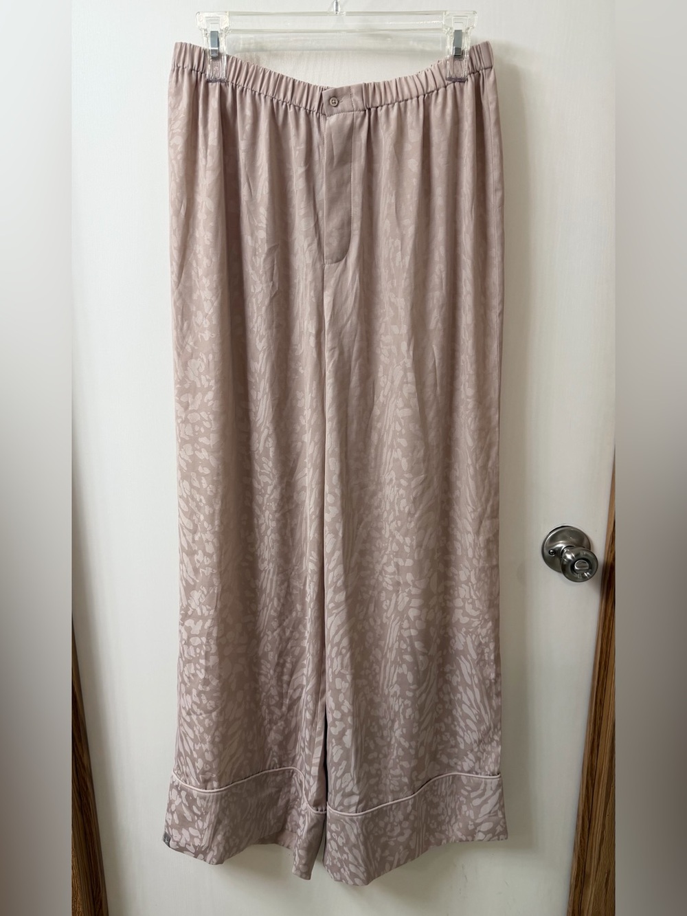 Barefoot Dreams Taupe Patterned Lounge Pants